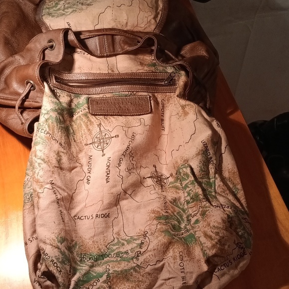 Durkees Express Leather Backpack - Picture 14 of 16